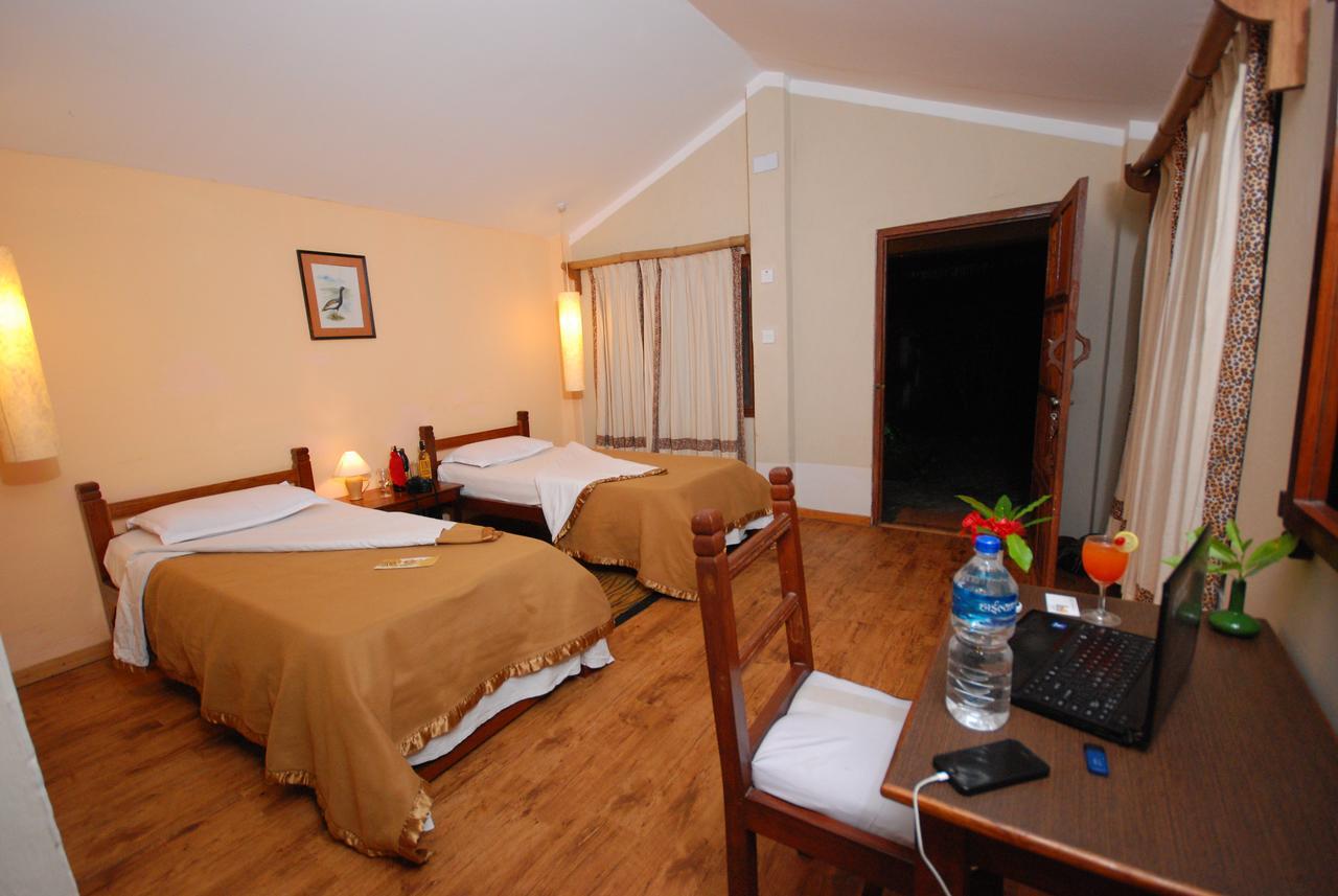 Machan Country Villa Kumarwarti Exterior photo