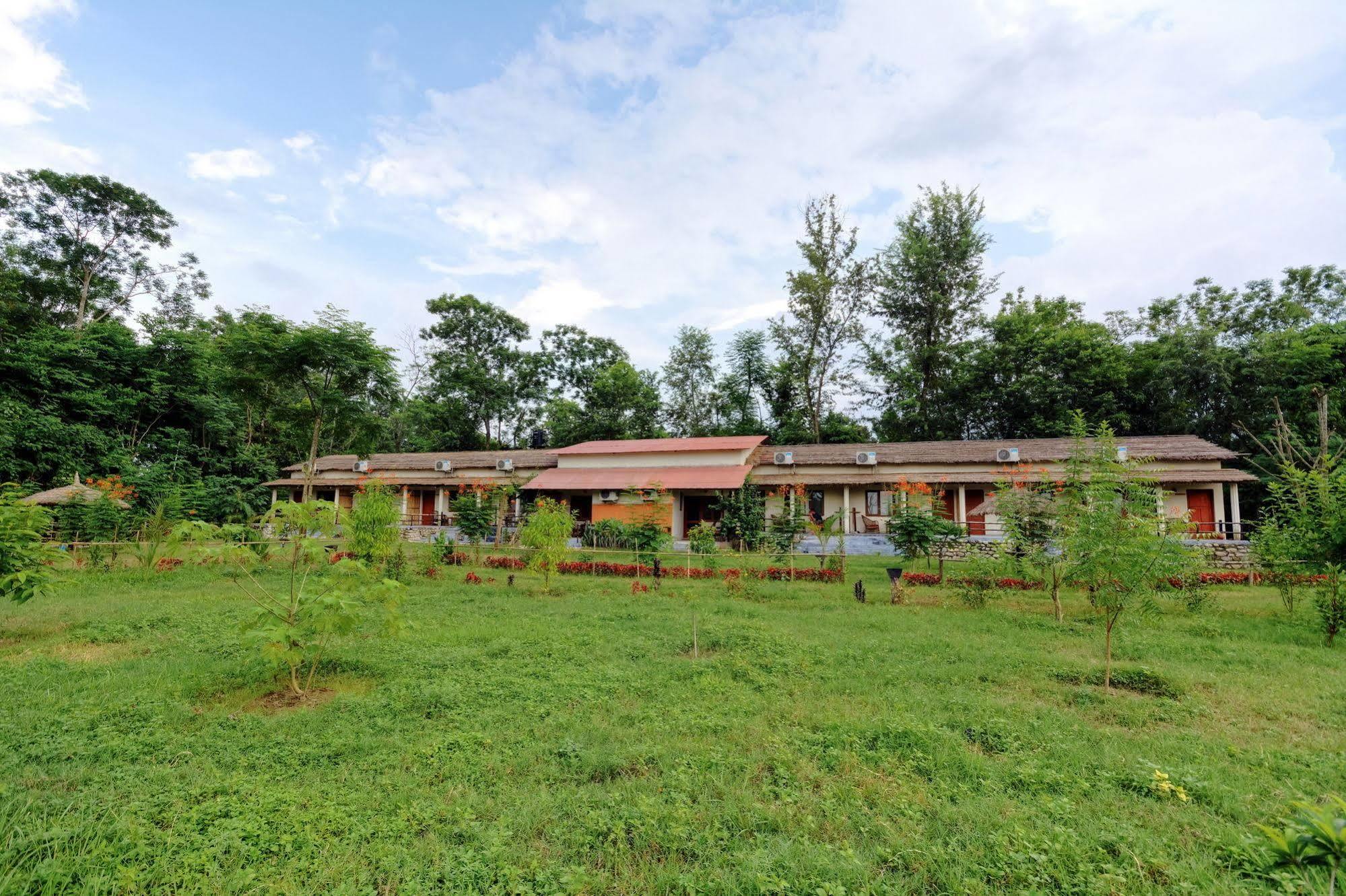 Machan Country Villa Kumarwarti Exterior photo